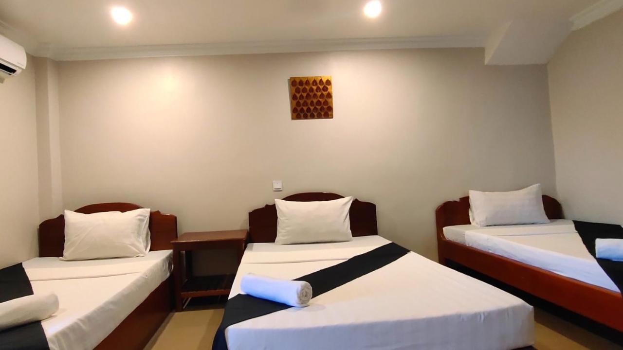 White Monkey Hotel Siem Reap Exterior photo